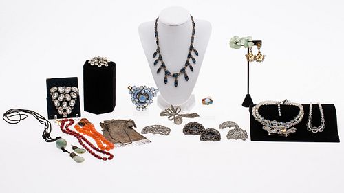 3985041: Misc. Group of 20 Articles of Costume Jewelry E6RDK