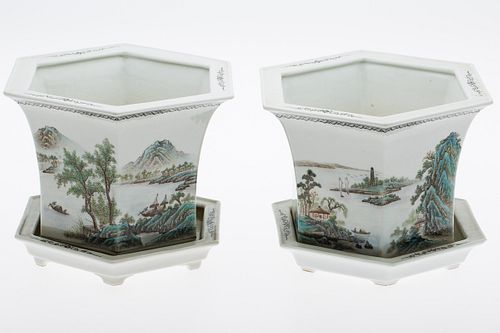 4002118: Pair of Chinese Porcelain Planters with Underplates E6RDC
