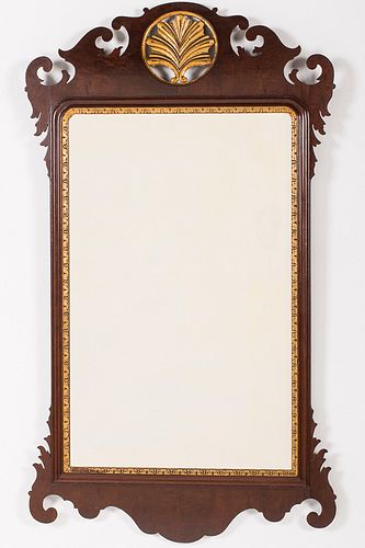 4002119: George III Mahogany and Gilt Mirror with Shell, 18th Century E6RDJ