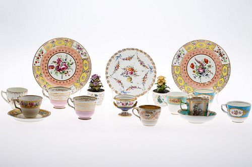 4002226: Group of 17 French and English Porcelain Articles E6RDF