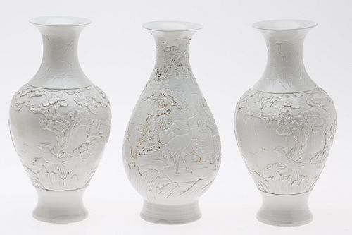 4002234: 3 Chinese White Glazed Porcelain Vases, Modern E6RDC