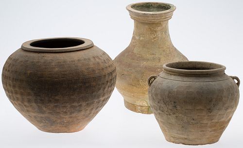 4002235: 2 Asian Ovoid Jars and a Green Glazed Vase E6RDC
