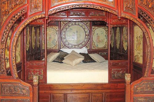 3863031: Chinese Lacquer and Painted Wedding Bed, 20th Century E4RDC