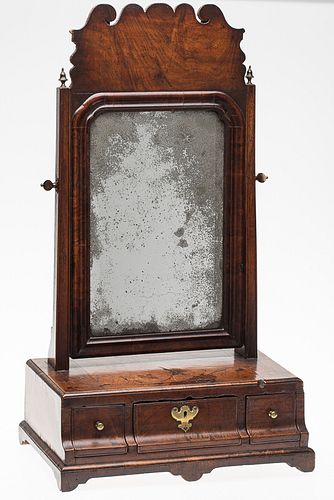 3863185: Queen Anne Walnut Shaving Mirror, Early 18th Century E4RDJ