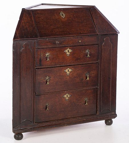 3863213: English Oak Corner Desk, 19th Century E4RDJ