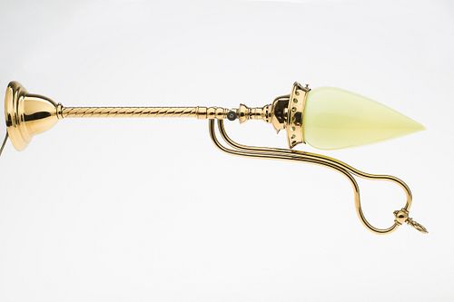 3863432: Victorian Brass Oil Lamp Now Electrified E4RDJ
