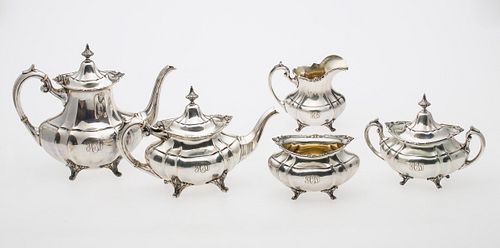 3753439: Reed and Barton 'Hampton Court' 5 Piece Sterling
 Silver Tea and Coffee Service E3RDQ