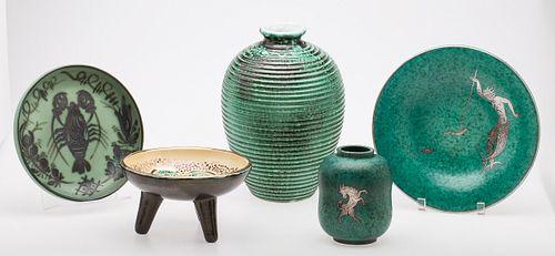 3753500: Miscellaneous Group of 5 Green Pottery Items E3RDF