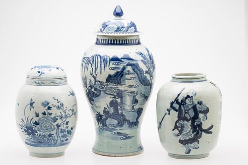 3753581: 3 Chinese Underglaze Blue Porcelain Vessels, Modern E3RDC