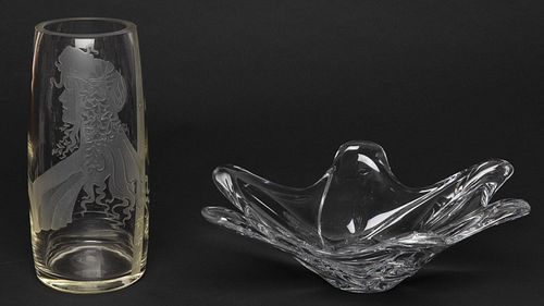 Daum Glass Centerpiece and Perry Coyle Vase