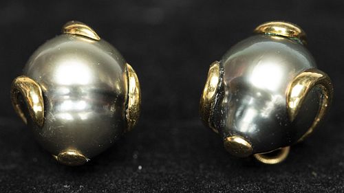 Pair of 18K Gold Black Tahitian Pearl Earrings