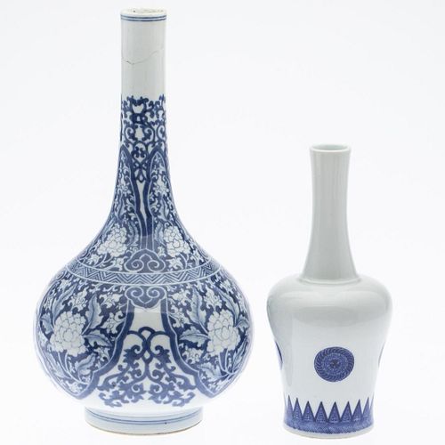 Two Chinse Blue and White Vases