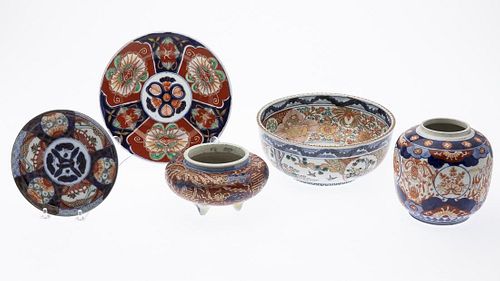 5 Pieces of Imari Porcelain