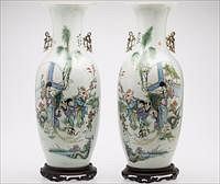 3753403: Pair of Large Chinese Porcelain Vases E3RDC