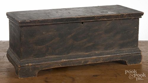 Pennsylvania painted pine document box, 19th c., with a smoke decorated surface, 8'' h., 18 3/4'' w.