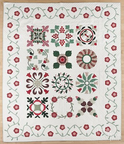 Contemporary appliqué quilt, 106'' x 88''.