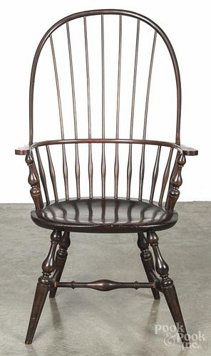 Wallace Nutting bowback Windsor armchair, 20th c.