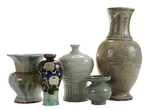 Fahua Meiping Celadon Vase, Two Zhadou