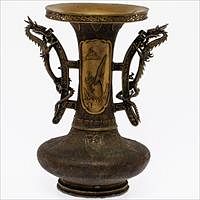5326112: Japanese Bronze Vase EL5QC