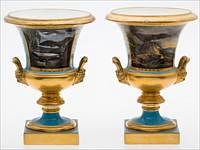 5081427: Pair of Paris Porcelain Painted Urns, 19th Century EL1QF