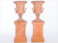 5081657: Pair of Terracotta Urns and Bases EL1QF