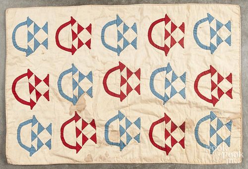 Appliquéd and patchwork basket baby quilt, late 19th c., 28'' x 18''.