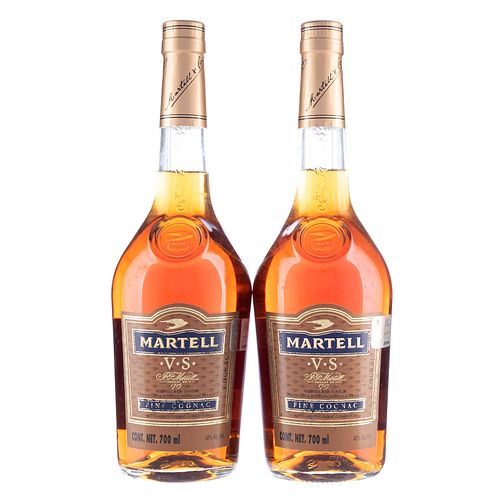 Martell. V.S. Fine. Cognac. France. Piezas: 2. En presentación de 700 ml.