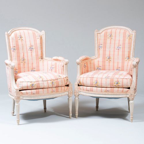 Pair of Louis XVI Style Painted BergÃ¨res, of Recent Manufacture