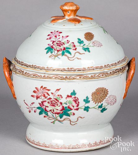 Chinese export porcelain covered dish