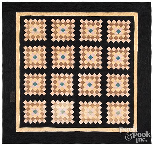 Amish block pattern quilt, early 20th c.