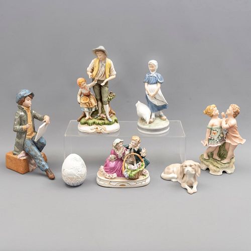 Lote de 7 figuras decorativas. España, Alemania, Dinamarca y Japón, SXX. Elaboradas en porcelana acabado gres y brillante.
