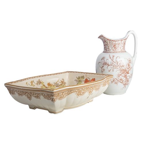 Late 19/20th century water pitcher and wash basin