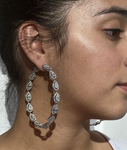 18k Diamond Hoop Earrings 