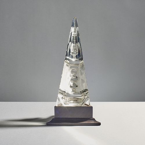 Intaglio Glass Obelisk Of Water Fountain