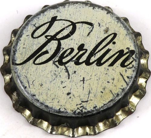 1952 Berlin Beer Cork Backed Crown Berlin Wisconsin