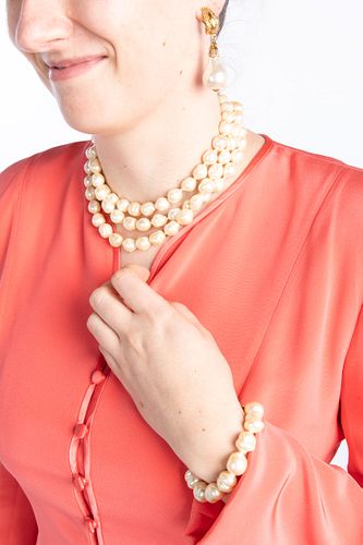 Ciner Faux Pearl Necklace, Bracelet & Clip Earrings