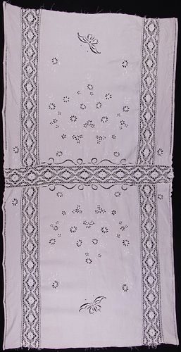LACE & EMBROIDERED TABLE COVERINGS & CURTAINS, EARLY 20TH C