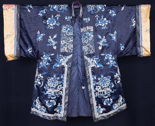 MANS CHINESE ROBE, EARLY 20TH C