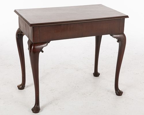 Queen Anne Mahogany Center Table, 18th Century