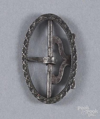 Silver shoe buckle, 18th c., makers mark ID, possibly for Jeremiah Drummond, 1 3/4'' l.