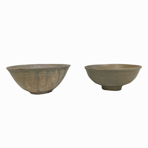 2 Antique Chinese Celadon Glaze Pottery Bowls