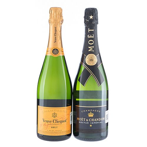 Lote de Champagne. a) Möet & Chandon. Nectar Impérial. Épernay. France. En presentación de 750 ml. ...