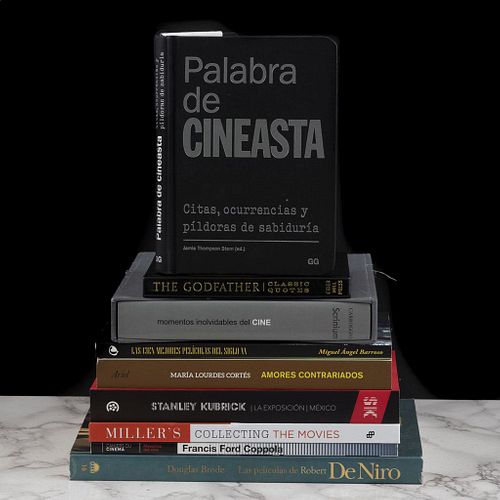 Libros sobre Cine. Las Peliculas de Robert De Niro / Amores Contrariados. Gabriel García Márquez y el Cine. Piezas: 9.