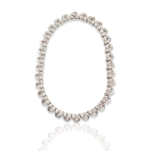 Boucheron 18k White Gold Swirl Necklace
