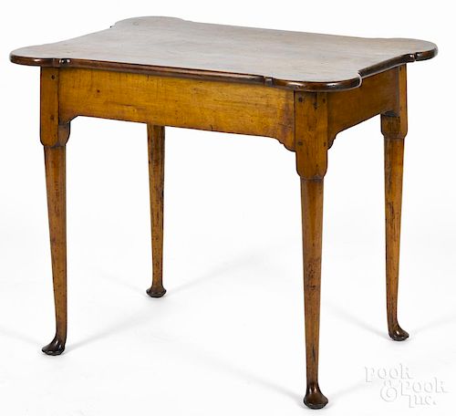 New England Queen Anne maple tavern table, ca. 1765, 25 1/2'' h., 31 1/2'' w.