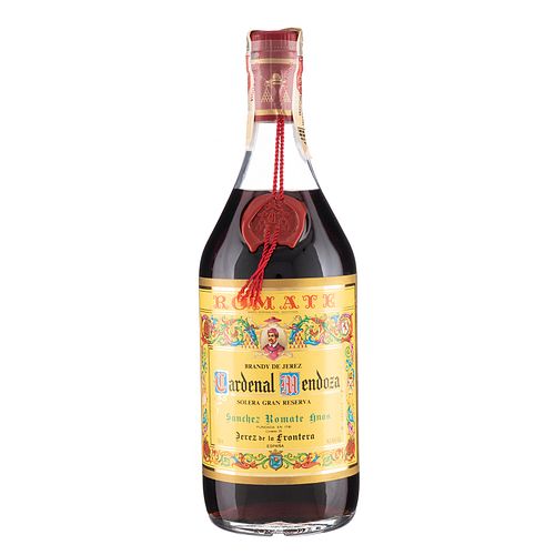 Cardenal de Mendoza. Solera Gran Reserva. Brandy de Jerez. España. En presentación de 750 ml.