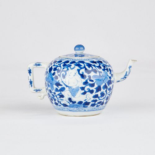 Kangxi Chinese Export Porcelain Teapot w/ Boy in Vines