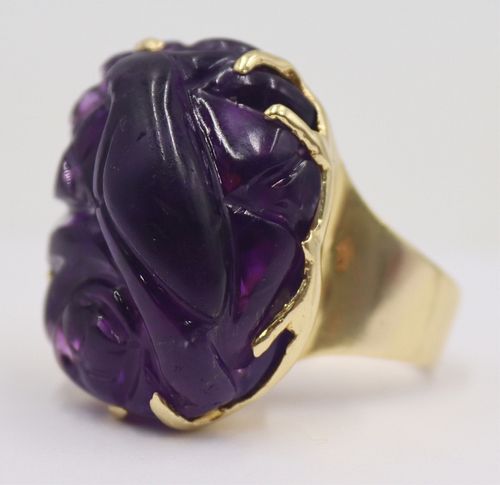 JEWELRY. Signed Eve 18kt Gold and Amethyst Ring.
