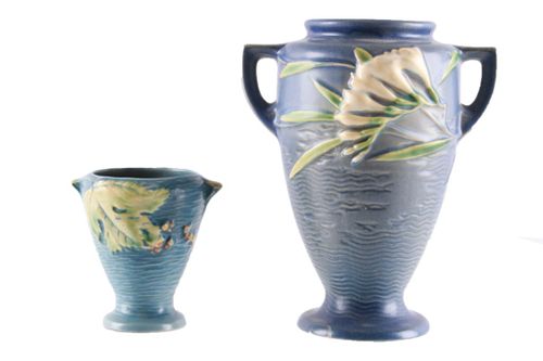 Roseville Pottery (1941-1945) Vase Pair