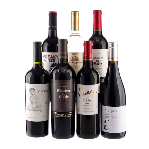 Lote de Vinos Tintos y Blancos de España, Italia y Chile. a) Cune. Crianza 2014. Rioja. España. Nivel: l...